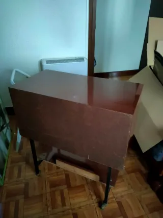 Mueble TV con ruedas