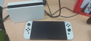 Nintendo Switch OLED + Accesorios