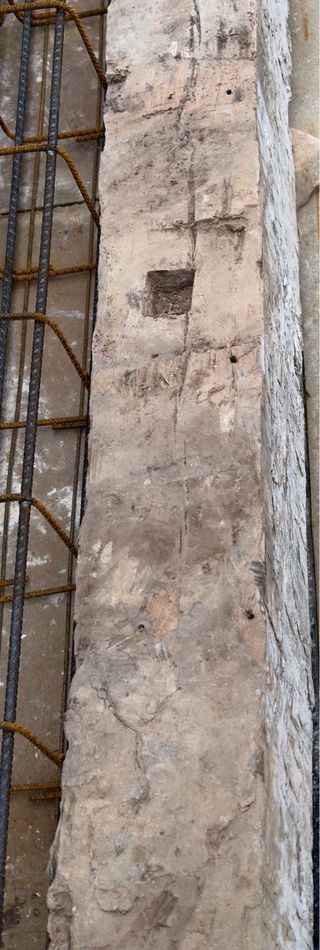 Viga de roble viejo de 7 metros de longitud.