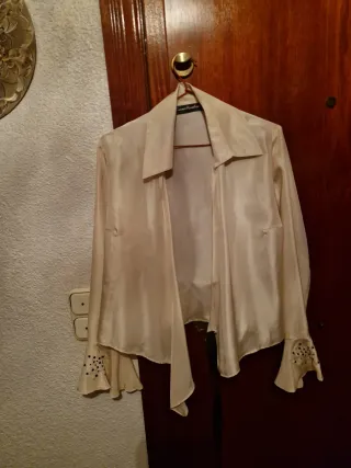 Blusa de seda natural beige