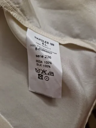 Blusa de seda natural beige