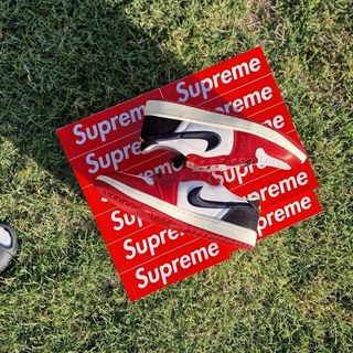 Zapatillas Jordan 1 Low Roja y Blanca Talla 43