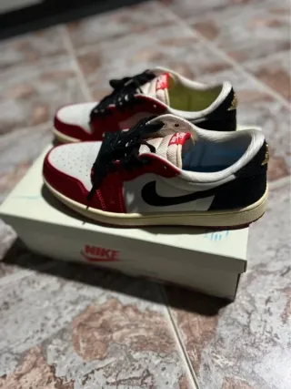 Jordan 1 Low Rojo Blanco Talla 45