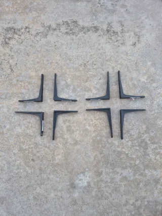 Juego de 8 escuadras metálicas