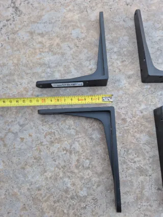 Juego de 8 escuadras metálicas