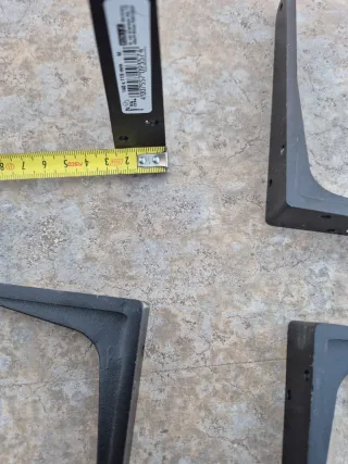 Juego de 8 escuadras metálicas