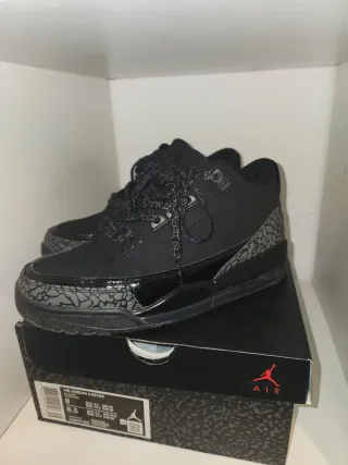 Jordan 3 Retro Black Cat