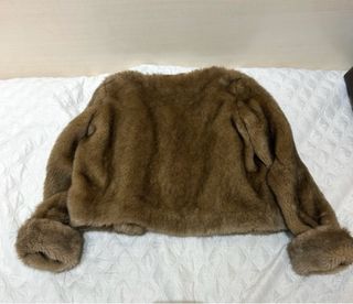 Abrigo de pelo marrón