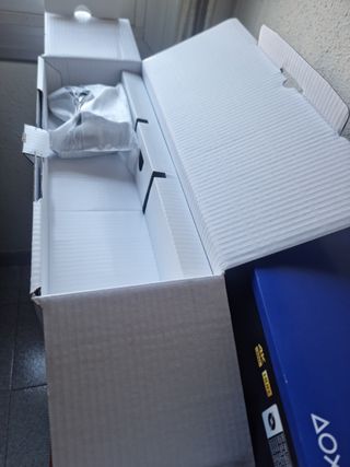 PlayStation 5 pro, mando y auriculares inzone H5