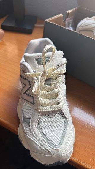 New Balance 9060 Beige/Gris