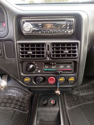 Peugeot 106 Restyling 1.1 i 60 cv Max