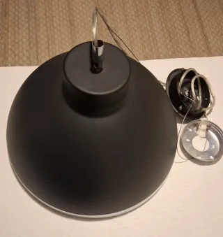 Lámpara de techo moderna negra y plateada