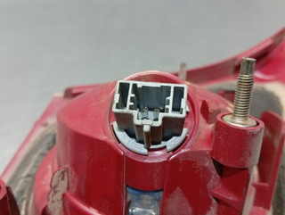 PILOTO TRASERO DERECHO INTERIOR MAZDA 3 BERLINA (