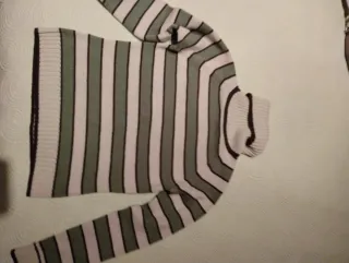 Jersey de rayas verde y blanco