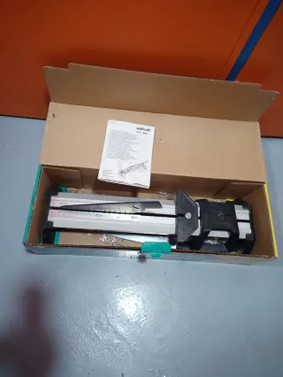 Guillotina para suelo laminado/vinílico