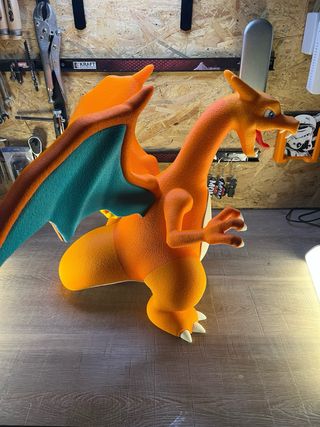 Figura Pokemon Charizard 40cm