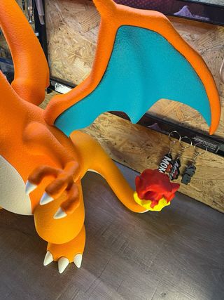 Figura Pokemon Charizard 40cm