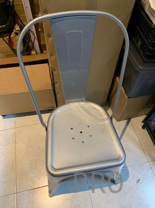 Sedia in metallo per giardino