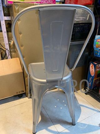 Sedia in metallo per giardino