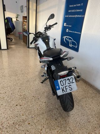 BMW G310R 2018 Blanca