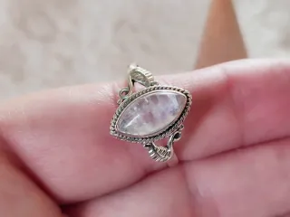 Anillo Plata y Piedra Luna Marquise