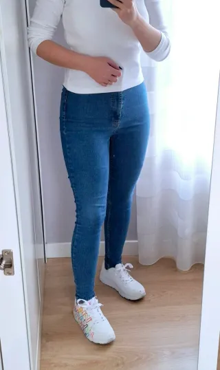 Pantalón Pitillo Bershka