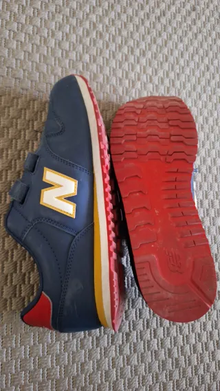 New Balance 500 Azul y suela roja Velcro