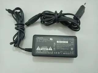 Alimentatore Sony AC-L10B 8.4V 1.5A videocam. Sony