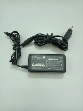Alimentatore Sony AC-L10B 8.4V 1.5A videocam. Sony