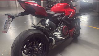 Ducati Streetfighter V2
