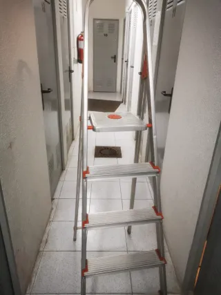 Escalera Ferr 5 peldaños