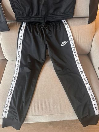 Chándal Nike NIÑO Talla XL Negro
