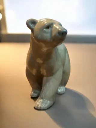 Orso Lladró in porcellana beige