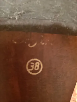 Zapatos Negros Talla 38 con Detalle Dorado