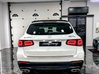 Mercedes-Benz GLC SUV 300DE AMG