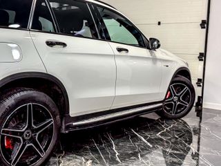 Mercedes-Benz GLC SUV 300DE AMG