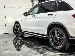 Mercedes-Benz GLC SUV 300DE AMG