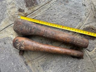 Antico raschietto da falegname in legno