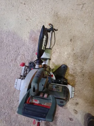 Ingletadora telescópica Metabo