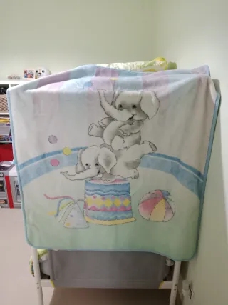 Manta de cuna con elefantes