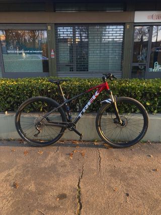 Trek Marlin 6 Bicicletta