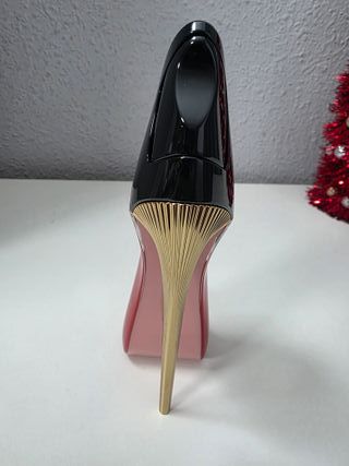 ENVASE - FIGURA - CAROLINA HERRERA - TACÓN - EDP