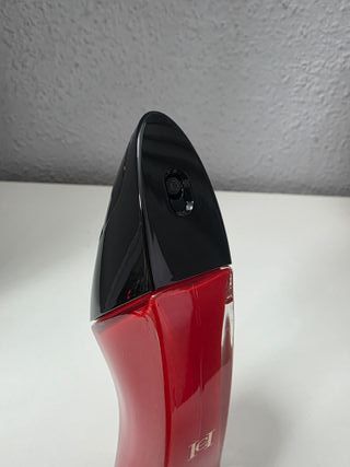 ENVASE - FIGURA - CAROLINA HERRERA - TACÓN - EDP