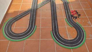 Circuito tipo Scalextric C4