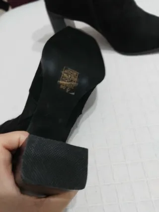 Botines de ante negros talla 39