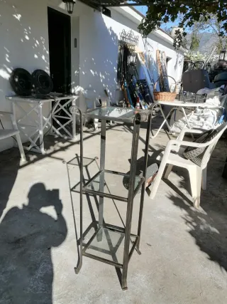 Estantería metálica 3 baldas cristal