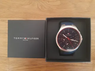 Reloj Tommy Hilfiger Azul y Plateado