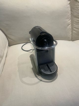 Cafetera Nespresso Delonghi