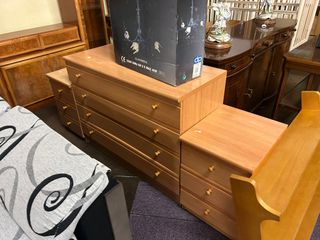 Conjunto Cómoda y 2 Mesitas de Noche