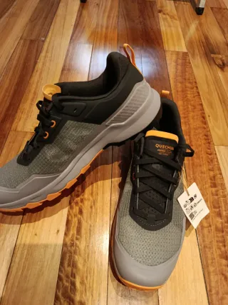 Zapatillas Quechua Gore-Tex Talla 43 Nuevas